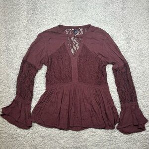 American Eagle Top Womens Extra Small Lace Bell Sleeves Sexy Gothic Peplum Style